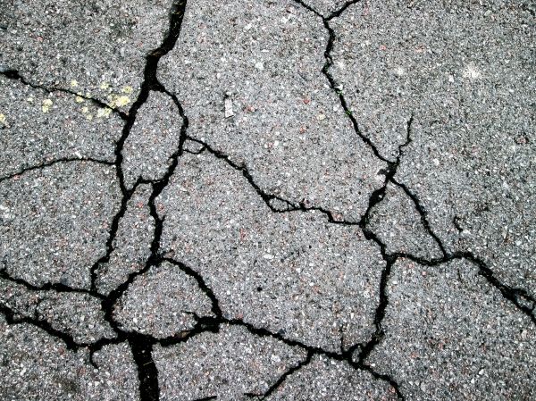 Cost of Driveway Crack Filling in Wichita